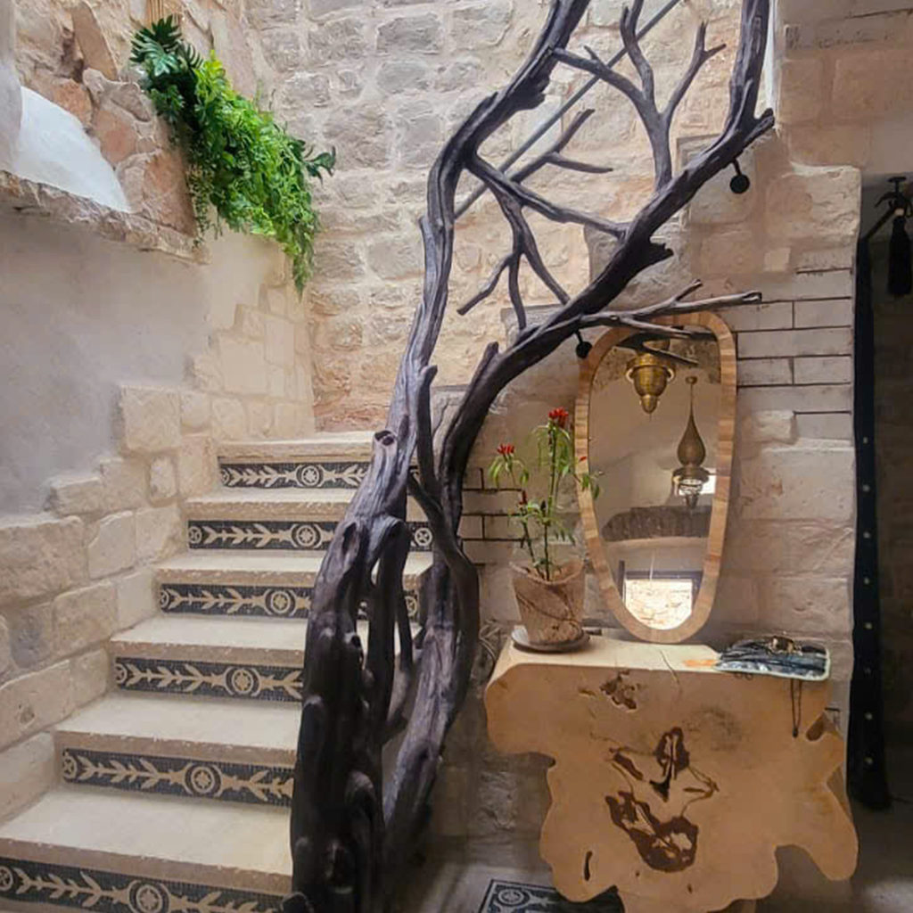 Elegant Wooden Branch And Leaf Stair Railing Custom Stair Railing Country Style - view 2