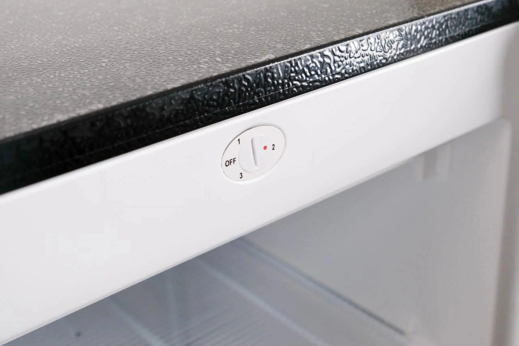 Frigidaire Upright Freezer 6.5 Cu. Ft. Platinum Silver - EFRF698