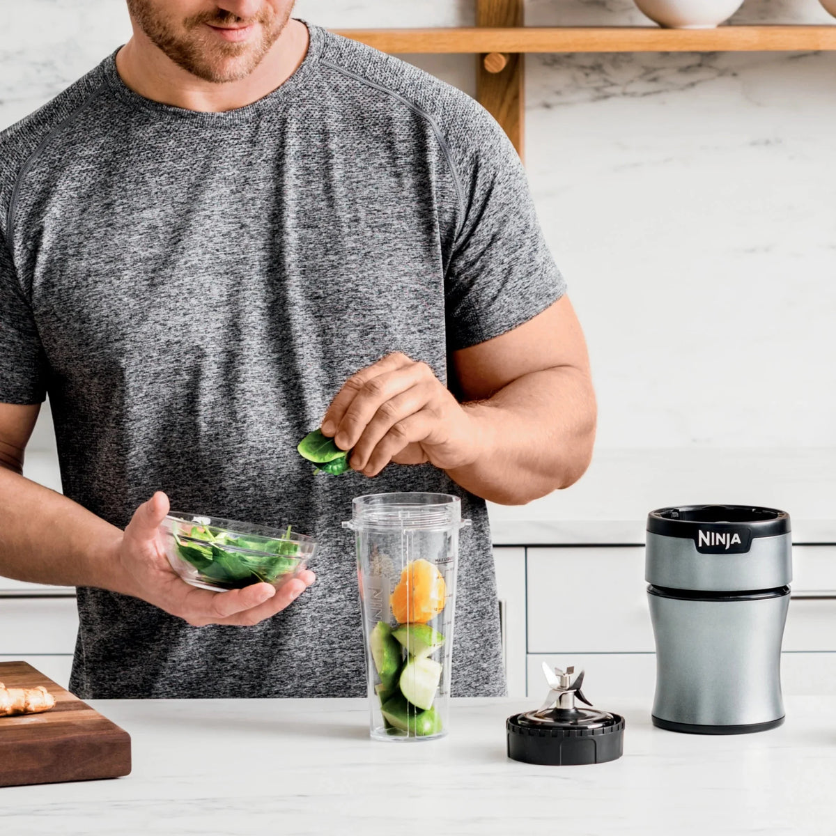 Ninja Nutri-Blender Plus 900-Peak-Watt With 3 20 oz. To-Go Cups