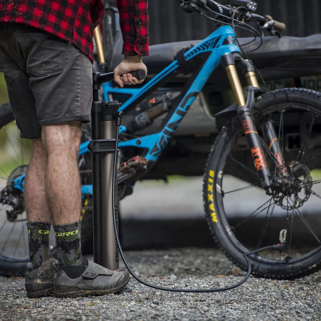 blackburn Chamber Tubeless Floor Pump - One Size