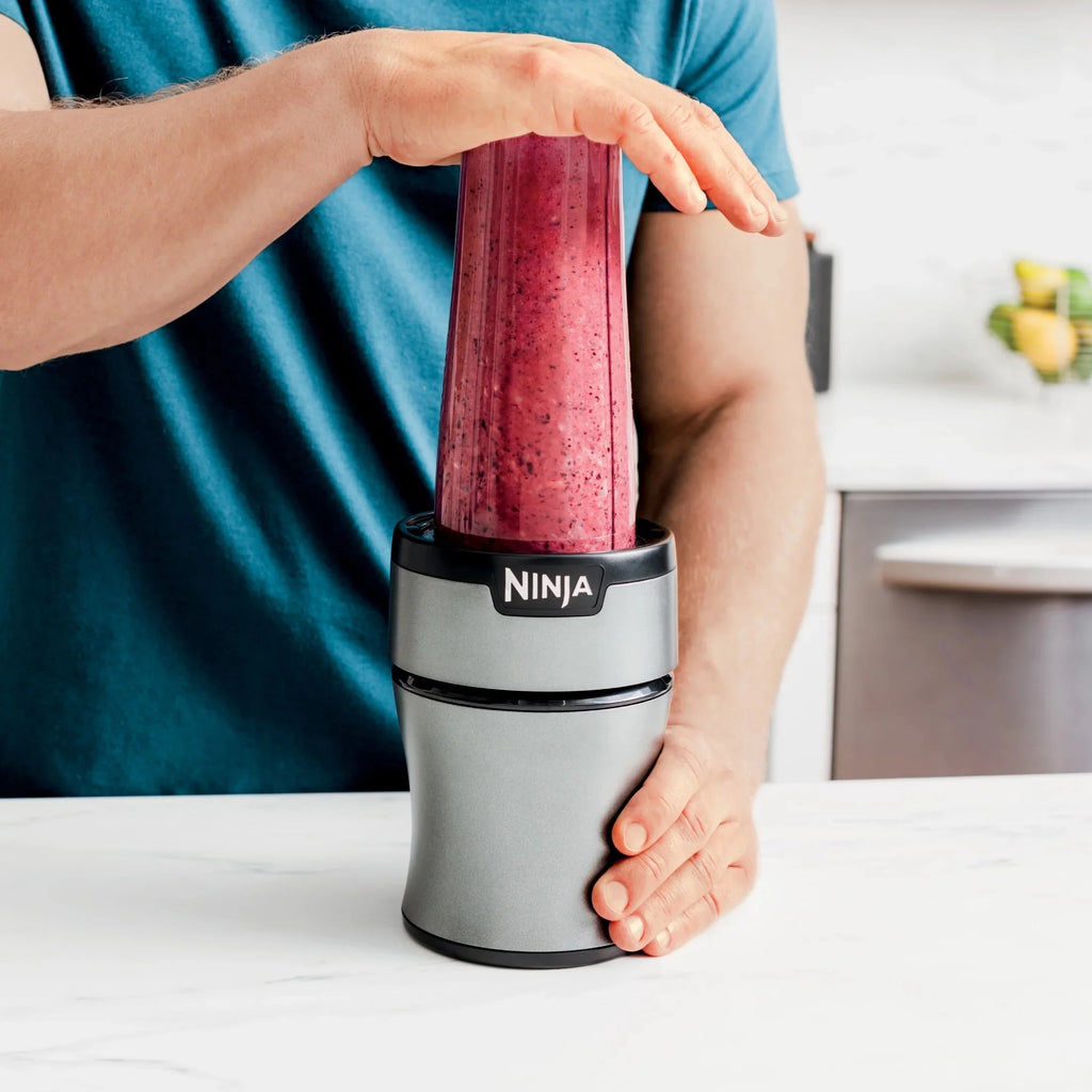 Ninja Nutri-Blender Plus 900-Peak-Watt With 3 20 oz. To-Go Cups
